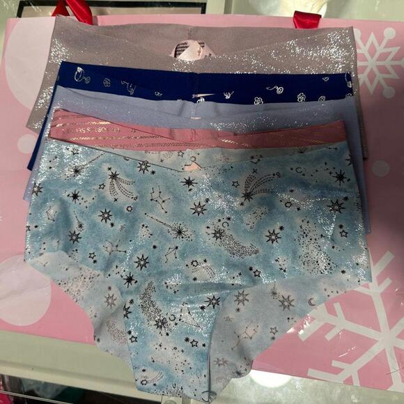 Victoria’s Secret No Show Shine Cheeky Panties Set - Picture 2 of 7